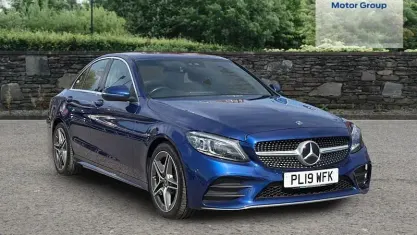 Used Mercedes C220 AMG Line Premium 194 HP (142 kW) 2019 Blue Sedan