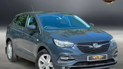 Used Vauxhall Grandland X 131 HP (96 kW) 2018 Green SUV