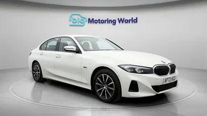 Used BMW 330e Sport Line 292 HP (214 kW) 2023 White Sedan