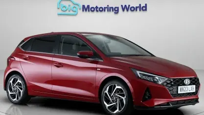 Used Hyundai i20 Premium 101 HP (74 kW) 2023 Red Hatchback