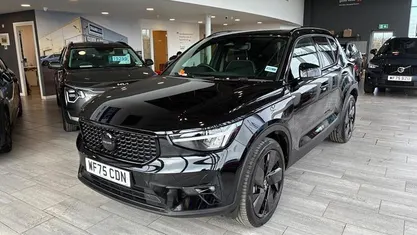 Used Volvo XC40 Plus 197 HP (144 kW) 2025 SUV