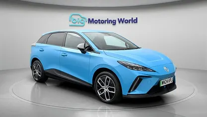 Used MG MG4 EV Trophy 319 kW (435 HP) 2024 Blue Hatchback
