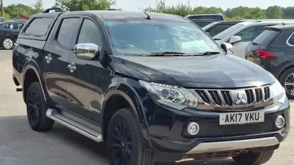 Used Mitsubishi L200 181 HP (133 kW) 2017 Black Pickup