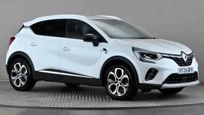 Used Renault Captur Techno 91 HP (66 kW) 2024 White SUV