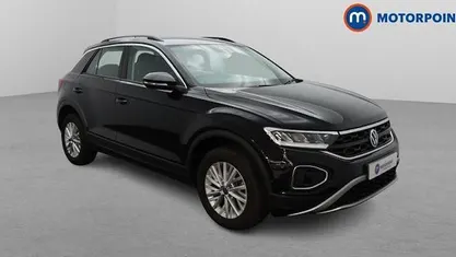 Used VW T-Roc Life 110 HP (80 kW) 2024 SUV