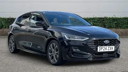 Used Ford Focus ST-Line 125 HP (91 kW) 2024 Black Hatchback