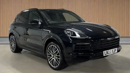 Used Porsche Cayenne Platinum Edition 462 HP (339 kW) 2022 Black SUV