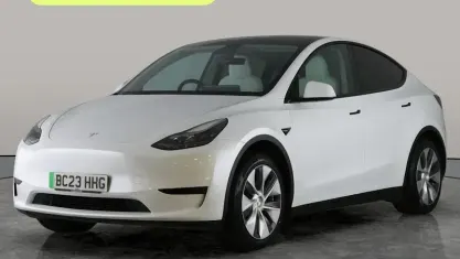 Used Tesla Model Y Standard Range 254 kW (346 HP) 2023 White SUV
