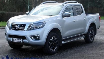 Używany Nissan Navara Tekna 190 KM (139 kW) 2021 Srebrny Pickup