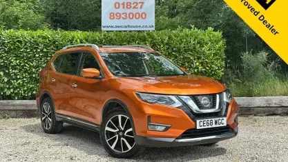 Used Nissan X-Trail Tekna 131 HP (96 kW) 2017 Orange SUV