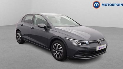 Używany VW Golf VIII Active 131 KM (96 kW) 2021 Hatchback