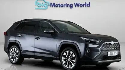 Käytetty Toyota RAV4 218 HP (160 kW) 2025 Katumaasturi