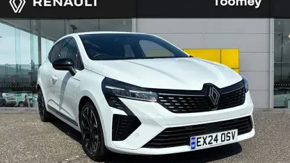 Used Renault Clio Techno 90 HP (66 kW) 2024 White  Hatchback