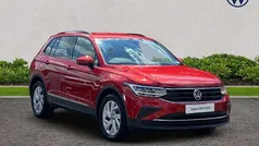 Red Used 2022 VW Tiguan Life SUV | £21,095 (Fair price)