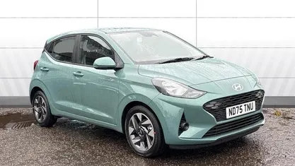 New Hyundai i10 Advanced 63 HP (46 kW) 2025 Green Hatchback