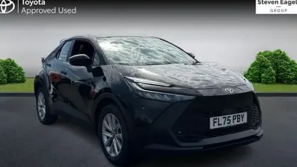 New Toyota C-HR 140 HP (102 kW) 2025 Black SUV