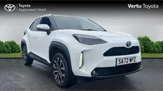 White Used 2022 Toyota Yaris Cross Design SUV | £19,199 (Fair price)