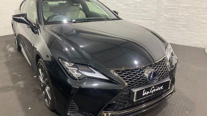 Begagnad Lexus RC300h Sport Line 223 HK (164 kW) 2020 Svart Sportkupé