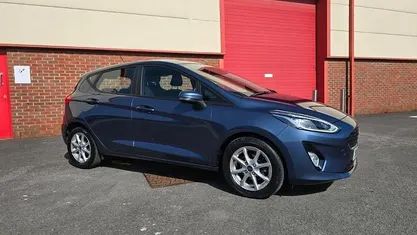 Used Ford Fiesta Zetec 101 HP (74 kW) 2019 Blue Hatchback