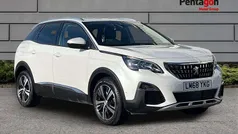 White Used 2018 Peugeot 3008 Allure SUV | £12,535 (Fair price)