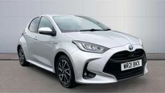 Silver Used 2021 Toyota Yaris Hybrid Design Hatchback | £14,688 (Fair price)