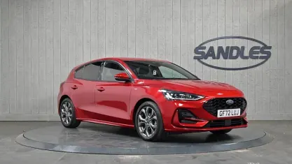 Usado Ford Focus ST-Line 125 HP (91 kW) 2021 Vermelho Citadino