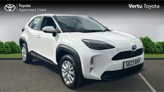 White Used 2023 Toyota Yaris Cross SUV | £19,995 (Good price)