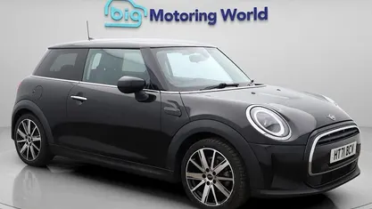 Begagnad Mini Cooper Classic 136 HK (100 kW) 2021 Halvkombi