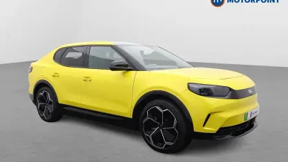 Used Ford Capri Premium 210 kW (286 HP) 2025 Yellow SUV