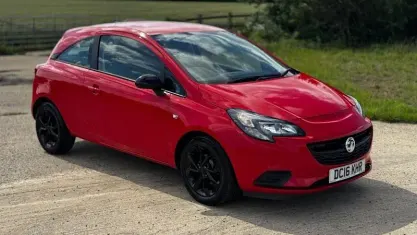Used Vauxhall Corsa 75 HP (55 kW) 2016 Red Hatchback