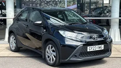 Used Toyota Aygo X PURE 72 HP (52 kW) 2025 SUV