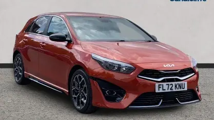Begagnad Kia Ceed GT-Line 160 HK (117 kW) 2022 Orange Halvkombi