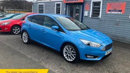 Used Ford Focus Titanium X 120 HP (88 kW) 2017 Blue Hatchback