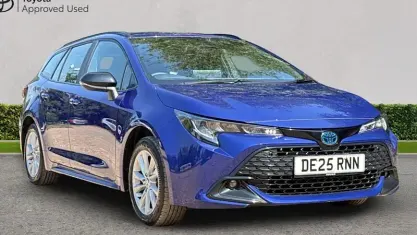 Used Toyota Corolla 140 HP (102 kW) 2025 Blue Estate