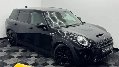 Used Mini Cooper Clubman Sport 192 HP (141 kW) 2019 Black Estate