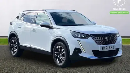 Usado Peugeot 2008 Allure Premium 131 HP (96 kW) 2022 SUV