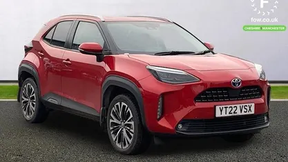 Used 2025 Toyota Yaris Hybrid Estate | £21,399 (Good price)