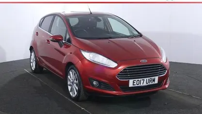 Used Ford Fiesta Titanium 101 HP (74 kW) 2017 Red Hatchback