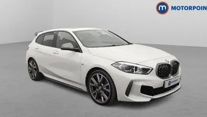 Begagnad BMW M135 306 HK (225 kW) 2024 Halvkombi