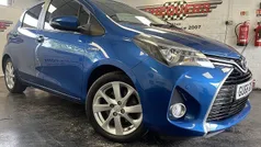 Blue Used 2016 Toyota Yaris Hybrid Hatchback | £11,000 (Fair price)