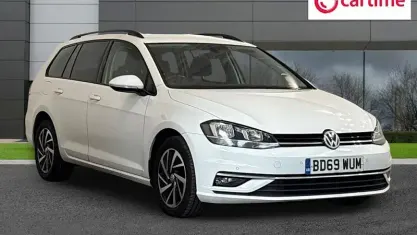 Used VW Golf VII Match 116 HP (85 kW) 2019 White Estate