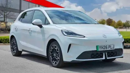 Used MG MG4 EV 319 kW (435 HP) 2026 White Hatchback