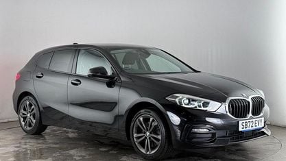 Usado BMW 116 Sport Line 116 CV (85 kW) 2023 Negro Utilitario