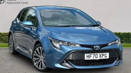 Used Toyota Corolla Design 122 HP (89 kW) 2020 Blue Hatchback