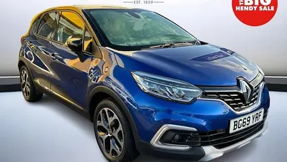 Blue/black Used 2019 Renault Captur GT-Line SUV | £10,599 (Fair price)