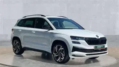 Moon white metallic New 2025 Skoda Karoq SportLine SUV | £30,400 (Fair price)