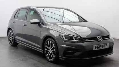 Used 2019 VW Golf VII R-line Hatchback | £13,650 (Fair price)