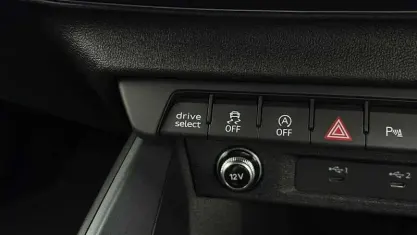 Käytetty Audi A1 Sportback S-Line 150 HP (110 kW) 2026 Viistoperä