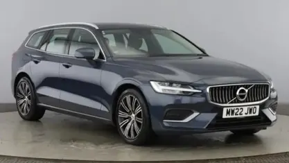 Used Volvo V60 Inscription 163 HP (119 kW) 2021 Blue Estate