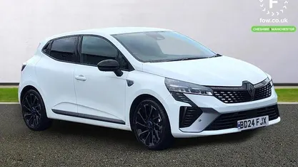 Used Renault Clio V Esprit Alpine 143 HP (105 kW) 2024 White Hatchback